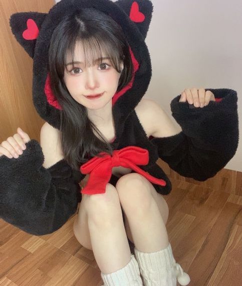 绣榻春