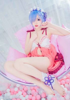 18女学生三级