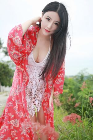 老师胸乳裸露网站