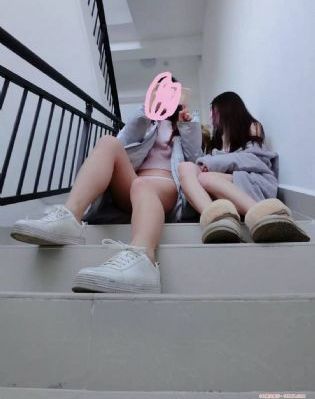 我女友的妈妈在线
